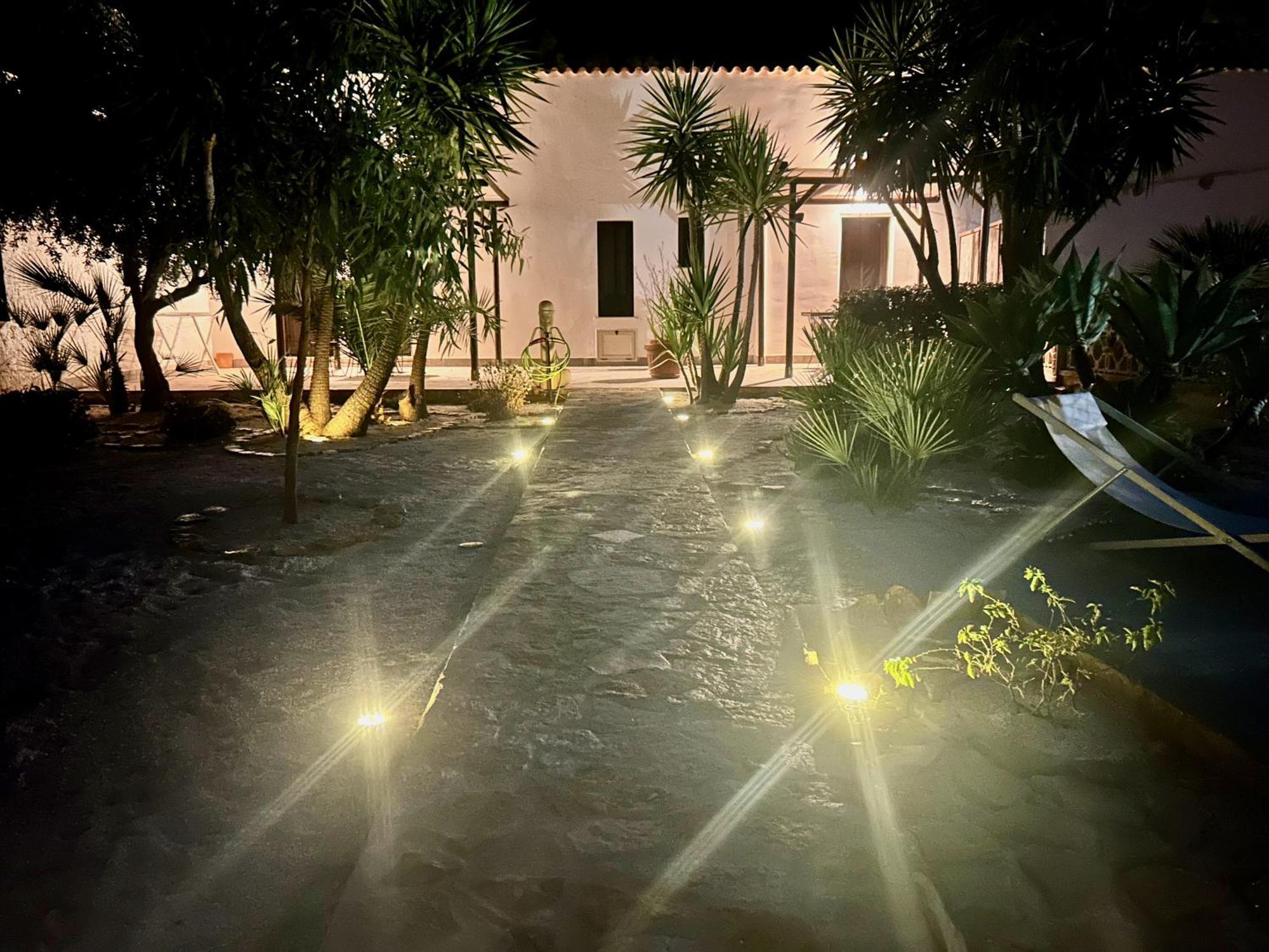 L'Oasi Una Pineta Sul Mare Custonaci Extérieur photo