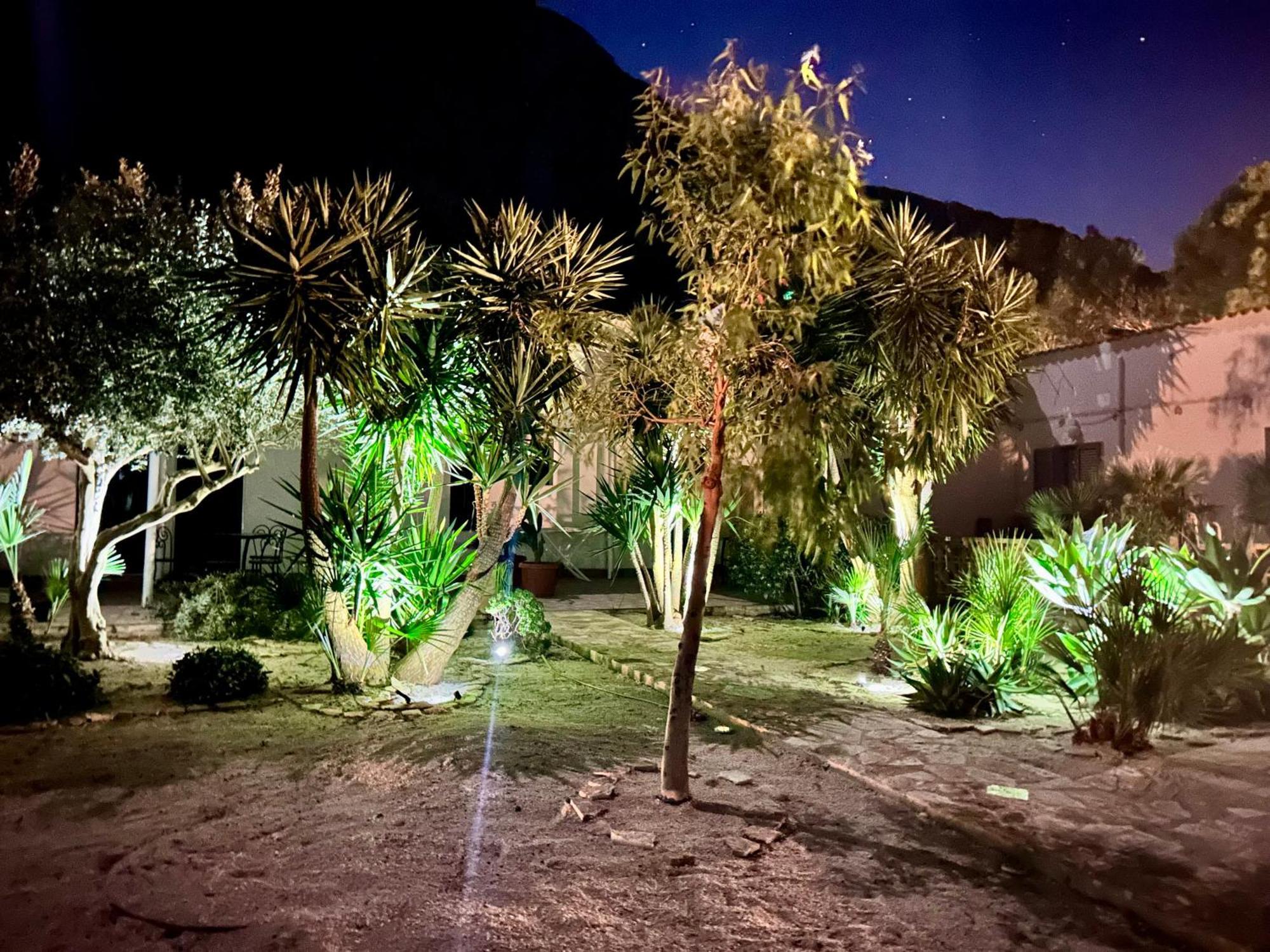 L'Oasi Una Pineta Sul Mare Custonaci Extérieur photo